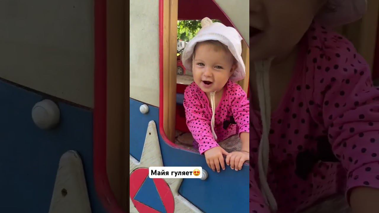 Грудничок разговаривает на прогулке #малыш #семья