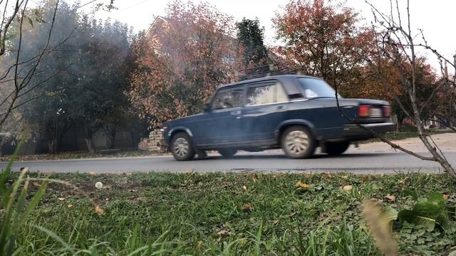 [Honda VFR800F] ЖГУ Дожигаю сезон. Резины хватило на 8 тыщ. смотреть онлайн