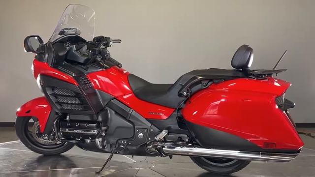 2013 Honda Goldwing F6B смотреть онлайн