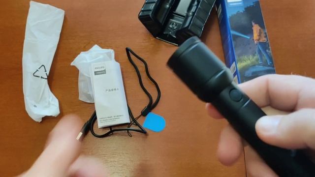 Ліхтар philips sfl6168 смотреть онлайн