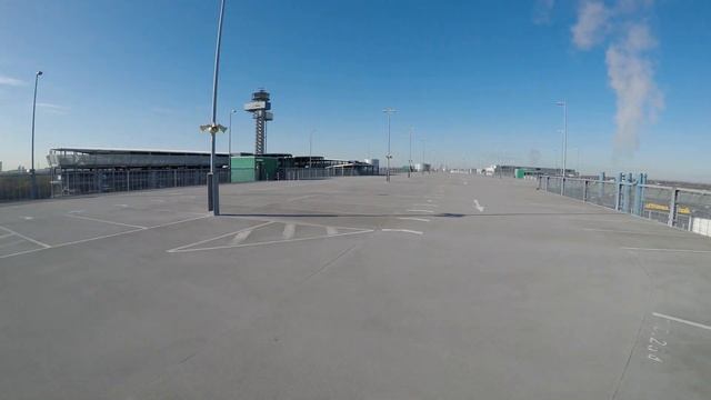 Ghost Airport Düsseldorf (DUS) - My 17th day Corona Meerbusch Germany смотреть онлайн