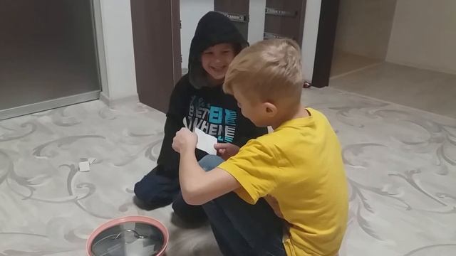 Играем в фанты! смотреть онлайн