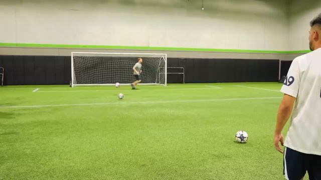 OpTic CROSSBAR CHALLENGE Ft. CASTRO1021 & SCUMP смотреть онлайн