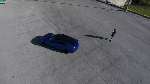 Blue Satin Chrome Wrapped Tesla Drone Footage in 4K смотреть онлайн