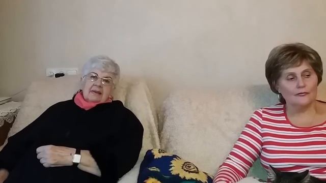 Нужна ли дача? Наше мнение по этому вопросу.Разговор на диване после сытного обеда смотреть онлайн