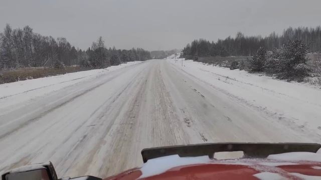 Дорогу на Казань перекрыла Фура !!большая пробка!! Вольво ван!! смотреть онлайн