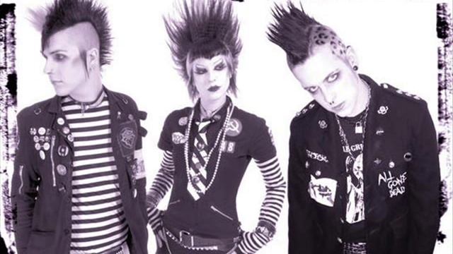 Just 80 Miles West - All Gone Dead смотреть онлайн