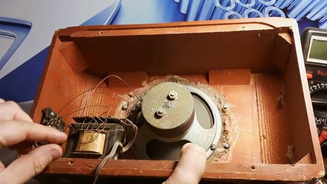 Абонентский громкоговоритель "Балтика" 1950х годов смотреть онлайн