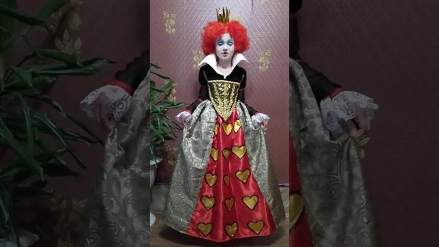 ГАЛЕРЕЯ ЛИТЕРАТУРНЫХ ГЕРОЕВ: КРАСНАЯ КОРОЛЕВА. СОФЬЯ ПАРИШКУРА смотреть онлайн