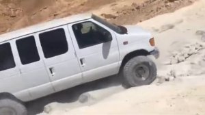Ford E350 4x4