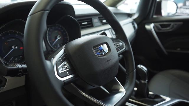 Define tu estilo junto a la New #Geely #GX3 смотреть онлайн
