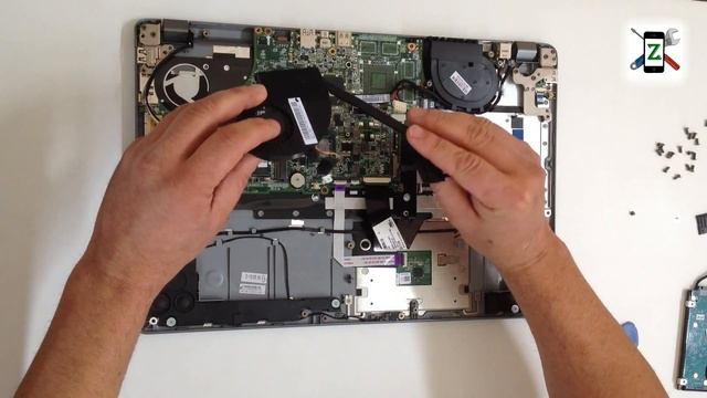Acer Aspire V5-572 / V5-572G - Disassemble, HDD, RAM, Keyboard, Battery, Cooling System Cleaning