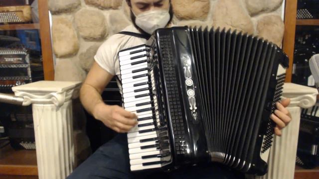 4342 - Black Baldoni Piano Accordion LMM 41 120 $1699 смотреть онлайн