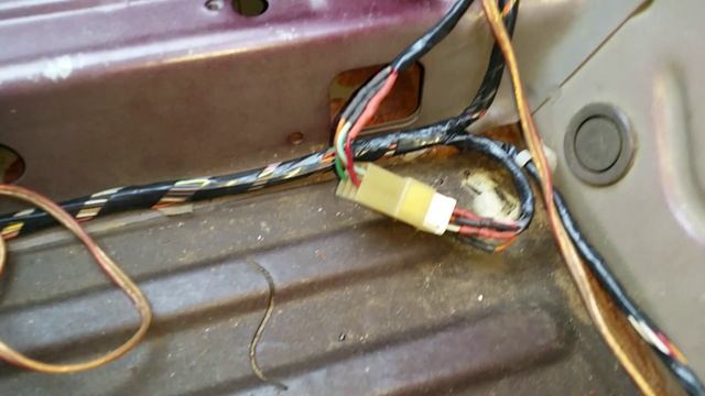 не заводится заз шанс и ланос,не горит чек и не работает бензонасос..mp4 смотреть онлайн