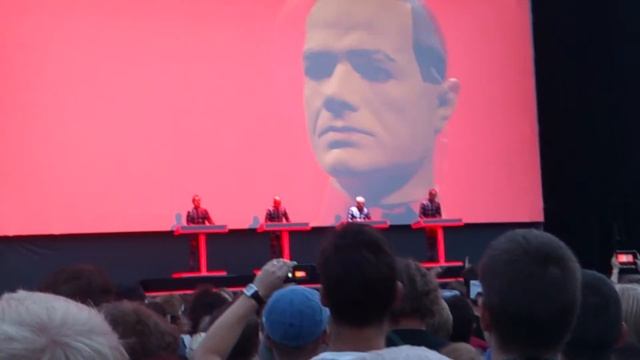 Kraftwerk - The Robots (Live At Flow Festival 2013, Helsinki Finland)