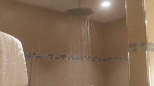 Лайвхак как сделать душевую кабину без поддона.