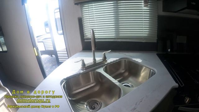 Лучший дом на колёсах для России. Шикарный, на 8 спальных мест, двухдверный Pioneer 270BH смотреть онлайн