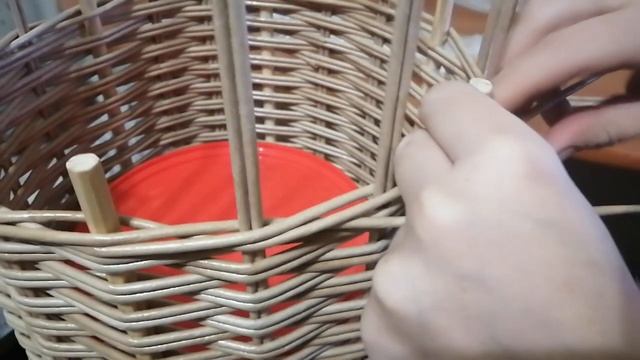 Идём к финишной прямой. Завершаем плетение пуфика. переход с ситца на верёвочку из трех смотреть онлайн