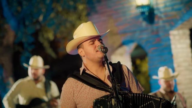 Edgardo Nuñez - Sentimientos De Carton [Video Oficial] смотреть онлайн