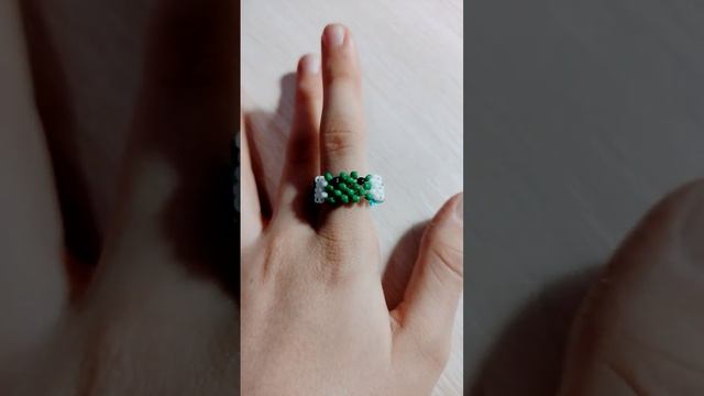Колечко лягушка с крыльями из бисера ??? смотреть онлайн