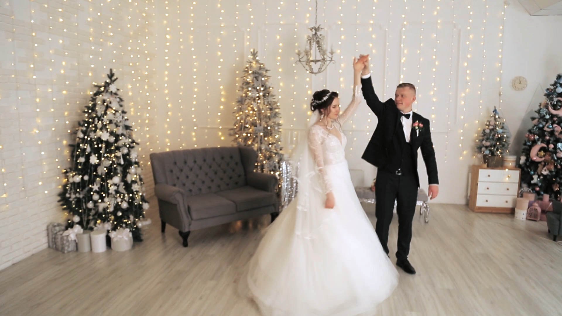 Свадьба в новогодние праздники смотреть онлайн