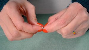 6 способов как приделать замочек к бусам на тросике