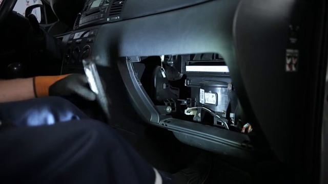 Návod: Ako vymeniť kabínový filter na TOYOTA COROLLA E120 смотреть онлайн