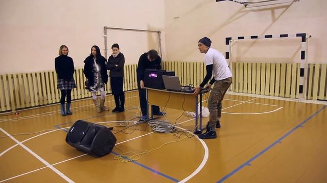 ПОДАРКИ ДЕТЯМ Капоэйра Лазерное шоу смотреть онлайн