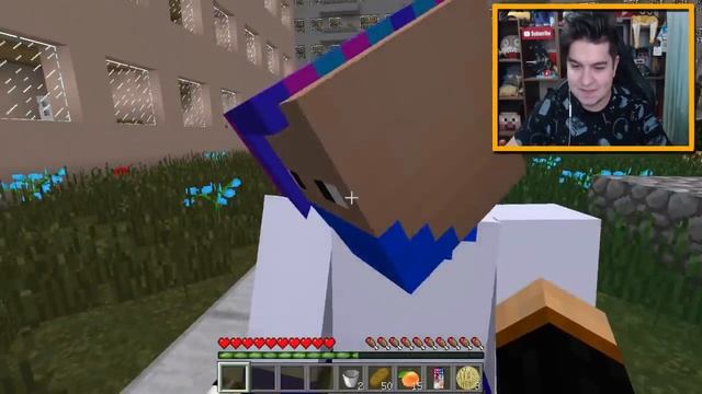 БЕДНЫХ СТУДЕНТОВ ПОБИЛА ДЕВУШКА В МАЙНКРАФТ?! ВЫЖИВАНИЕ СТУДЕНТА В MINECRAFT смотреть онлайн