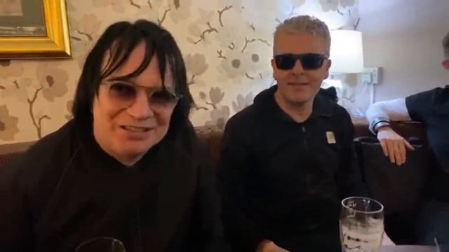 Blues Harmonica Jam In An Irish Pub in London! 🍺 смотреть онлайн