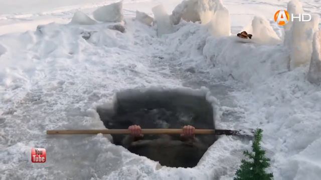 Кандалакшане встретили Рождество в проруби смотреть онлайн