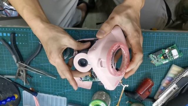 Instax Mini 8 Teardown: Disassemble and Explore the Inner Workings of this Camera смотреть онлайн