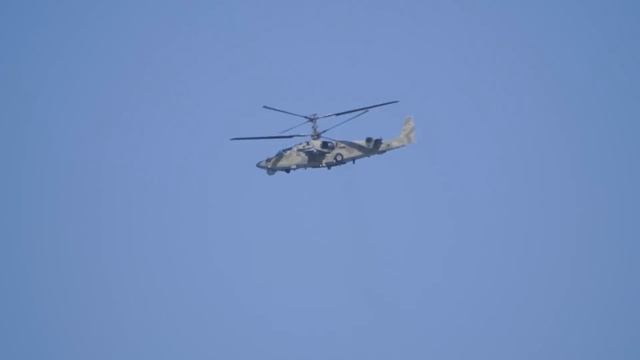 На Западе пооткрывали рты: «Яйца жизни» спасли вертолет Ка-52 сразу от 18 натовских ракет смотреть онлайн
