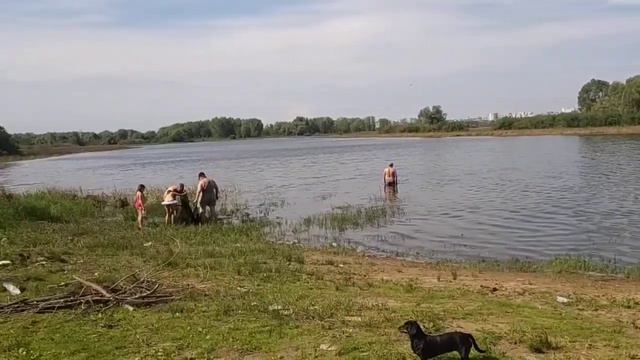 озеро Гатное рядом с кряжем, Южным городом, стошкой смотреть онлайн