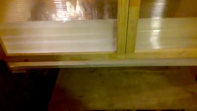 Устройство брудера, ниппельная поилка. смотреть онлайн