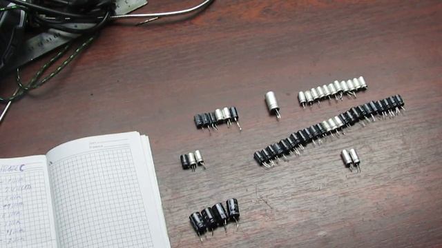 список конденсаторов ;Катушечный магнитофон ''Юпитер МК-106С'' смотреть онлайн