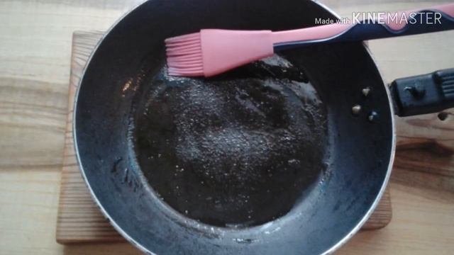 Нежнейшие блинчики на кефире и кипятке. С зелёным луком и яйцом. смотреть онлайн