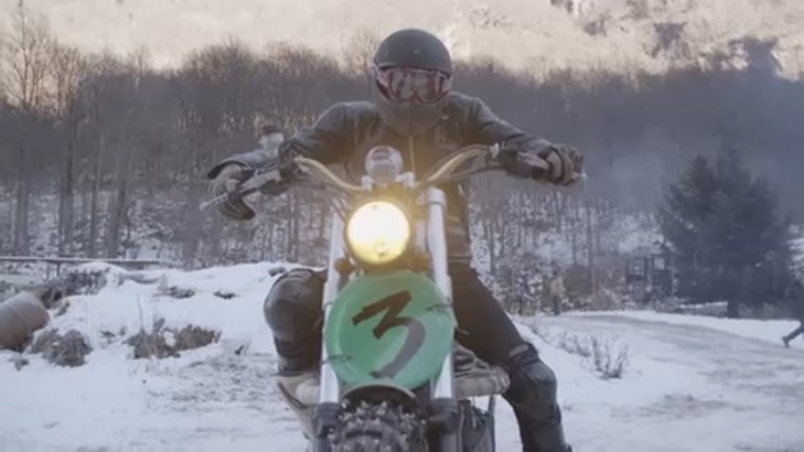 "Снежная пыль" смотреть онлайн