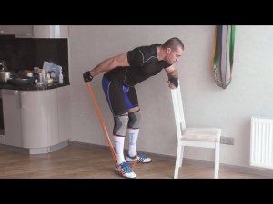 Разгибание рук с резиной в наклоне: техника и нюансы