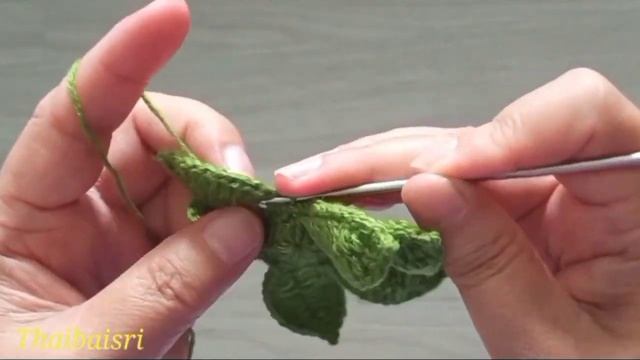 How to crochet lotus part #1 ถักดอกบัวทำมาลัยไหว้พระ มาลัยแขวนหน้ารถ смотреть онлайн