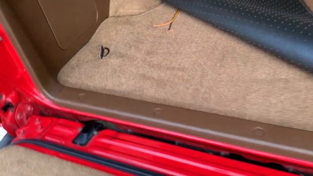 1991 Toyota 4Runner walk around -- tailgate and tools смотреть онлайн