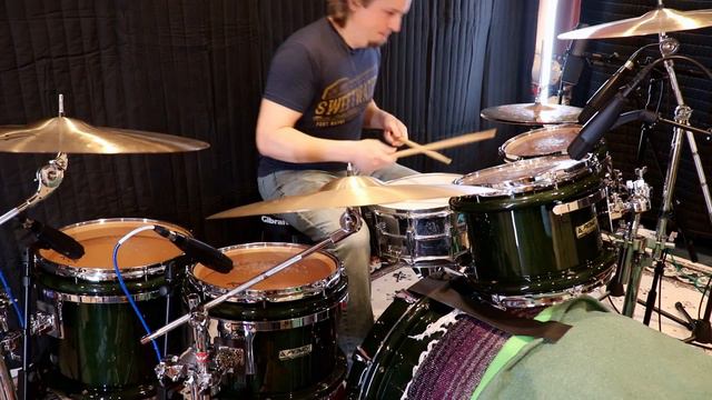 Peavey Radial Pro 1000, kick drum tunnels, 70ft away room mics! смотреть онлайн