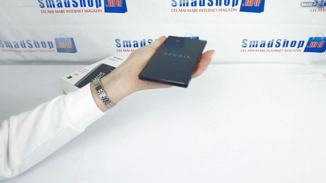 Мобильный телефон Sony Xperia Z5 Dual E6683 - распаковка смотреть онлайн