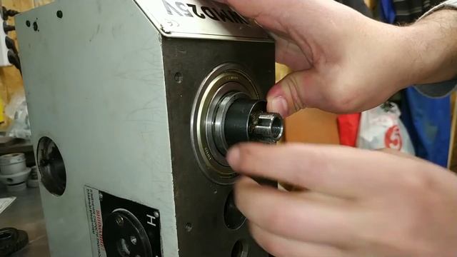 Как извлечь пиноль со шпинделем WMD-25 ч2 смотреть онлайн
