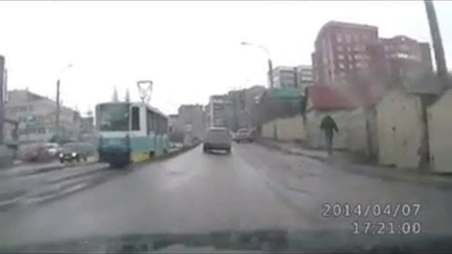 Уфа, трамвайный дрифт смотреть онлайн