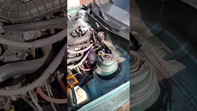 Промывка радиатора печки автомобиля "Славута" / Flushing the radiator of heater of "Slavuta" car смотреть онлайн