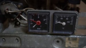 Как проверить давление в расш. бачке без манометра.