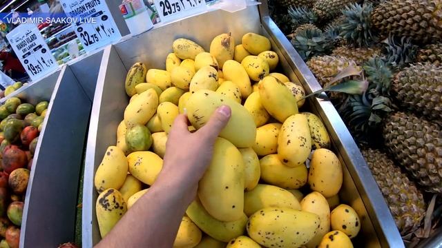 Идем в магазин за продуктами в городе Доха. Катар. смотреть онлайн