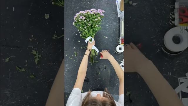 Букет стойких сантини. смотреть онлайн