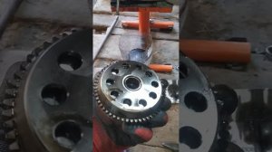 обгонная муфта заклинило